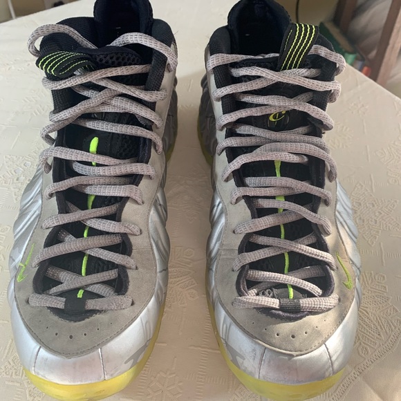 Tiger Stripes Nike Air Foamposite One Is Releasing Soon ...